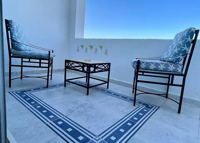 Azure Retreat - Private Luxury Sea View *