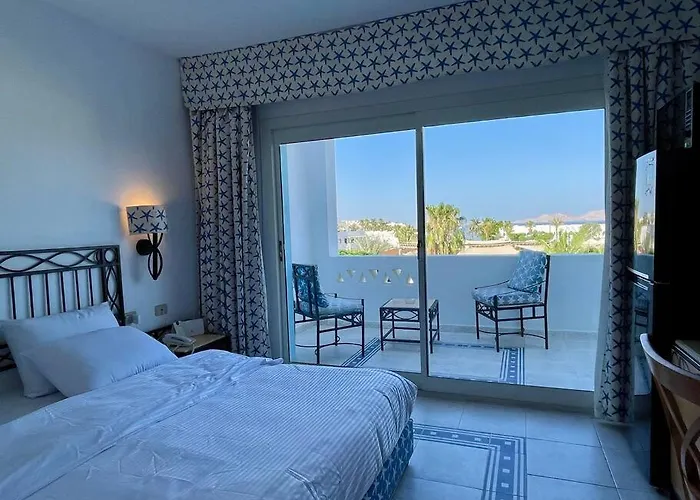 Azure Retreat - Private Luxury Sea View Charm el-Cheikh