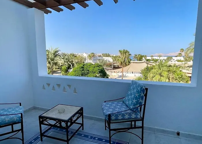 Azure Retreat - Private Luxury Sea View Appartement